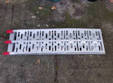 Motorcycle ramp