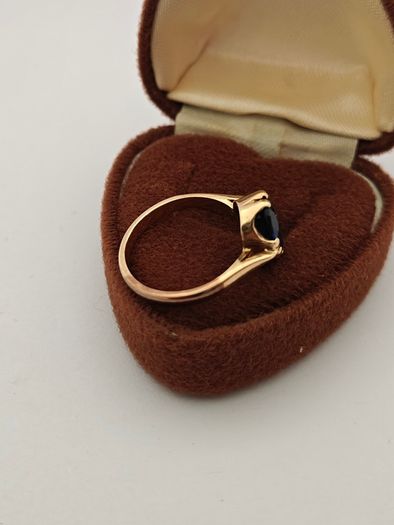 Vintage 9ct Gold Ring - Fully Hallmarked - Size M