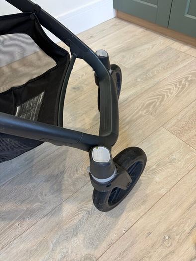 UPPAbaby Vista V2 Complete Travel System Bundle
