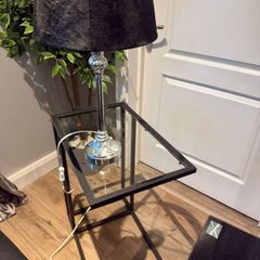 Glass stand for lliving room table