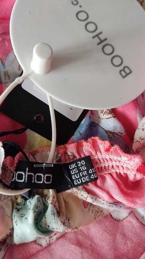 Brand new Boohoo full length maxi floral dress size UK20 EU48 Postage included