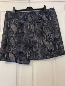 Pretty Little Thing Plus Snake Print Skirt - Size  20 - New With Tags