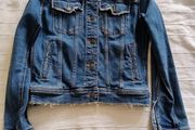 Zara denim cotton distressed jacket in very good condition see last three photos for exact measurements FREE STANDARD POSTAGE INCLUDED