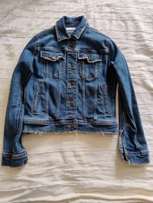 Zara denim cotton distressed jacket in very good condition see last three photos for exact measurements FREE STANDARD POSTAGE INCLUDED
