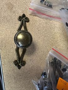 Set of 6 knobs NEW