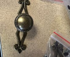 Set of 6 knobs NEW