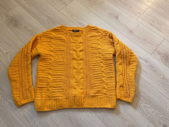 Ladies Mustard Chenille jumper Size XS