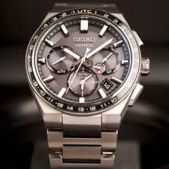 Seiko Astron SSH111 (Box & papers)