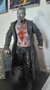 Neca Marv Sin City 18 inch figure