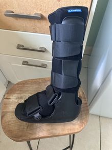 Leg brace