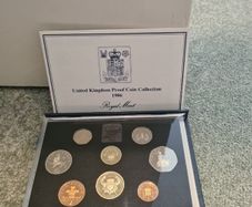 1986 United Kingdom Proof Coin Collection set from the Royal Mint.