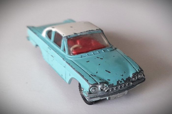 Diecast Vintage Dinky Toys Ford Consul Capri - Fair to Good Original Condition/No Box