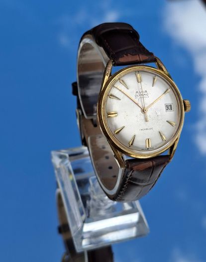 Vintage SWISS Watch AVIA Olympic 17 Jewels Working