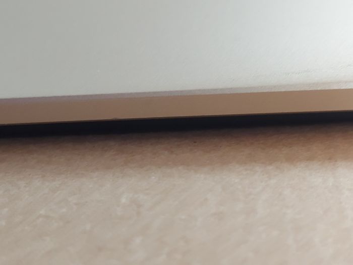 oBook 10, 64 GB, Excellent Cosmetic Condition, not powering on, being sold for parts or repair
