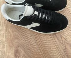 M&S suede lace up side detail trainers- size 6