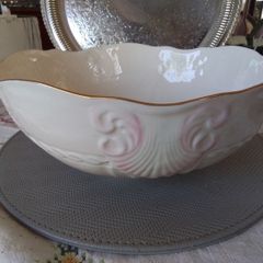 BelleekGeorgian Shell Bowl + Another