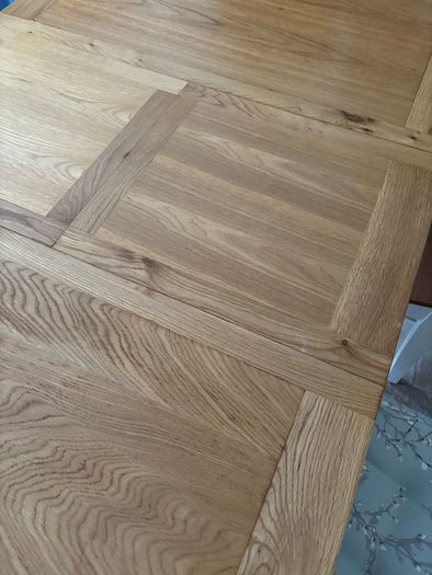 table & chairs