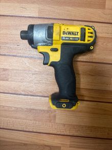Dewalt impact 10.8 v