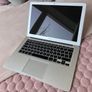 MacBook Air (13-inch, 2017) Image 3