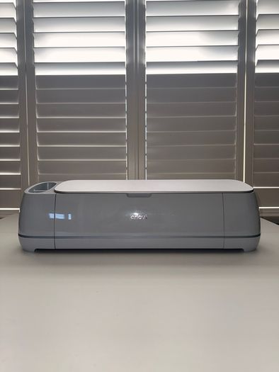 Cricut Maker 3 and Starter Bundle, Excellent Condition