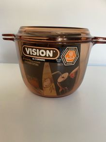 Vintage retro - Vision de Corning Large Tall Amber Casserole Dish and lid 3.5 litre