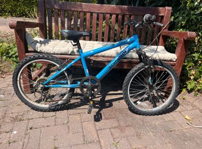 Schwinn 6-Speed Kids/Youth Mountain Bike - Blue