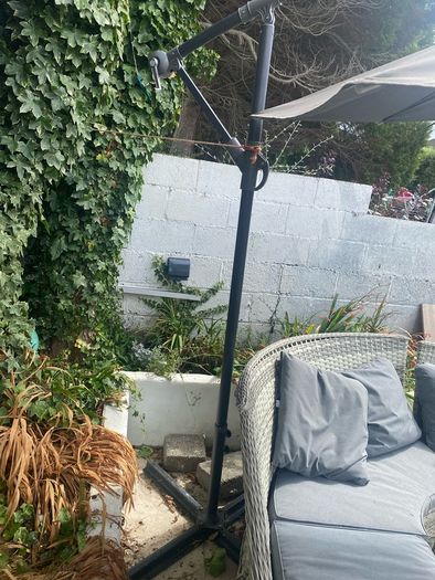 Cantilever Garden Parasol