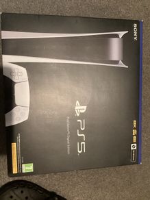 Play Station 5 digital 825 gb with 2 consoles and Fifa 2023