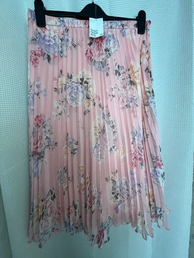 H&M Pleated Skirt