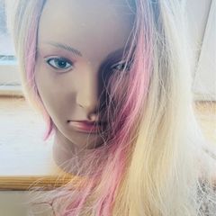GoldenBlond and pink hair