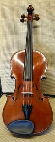French violin, 4/4. Powerful rich sound. At Vegters Violins, Camden Quay, across the river from the opera house.