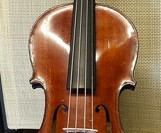 French violin, 4/4. Powerful rich sound. At Vegters Violins, Camden Quay, across the river from the opera house.
