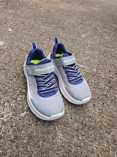 boys sketcher trainers size UK10