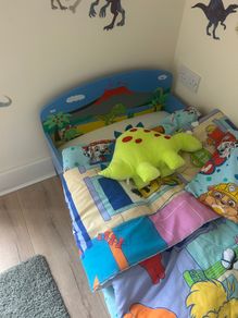 Dinosaur toddler bed