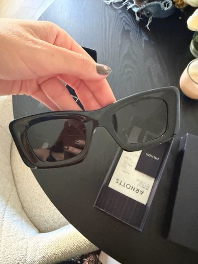 Prada sunglasses PR 13Zs