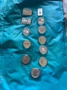 12 Silver 1oz bars and Coins 80 each