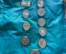 12 Silver 1oz bars and Coins 80 each