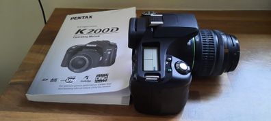 Camera Pentax K200d Slr + Case