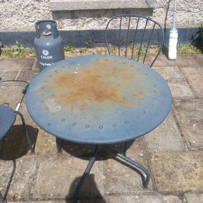 free patio table and chairs