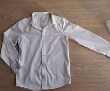Like NEW Y11-12 School Shirt Boy