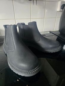 safety boots ( new )