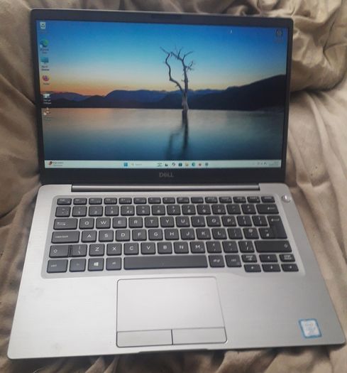 DELL i7 8gen Windows 11 Laptop - 13.3 16gb ram 256gb - School Uni Office Minecraft ++Free Delivery++