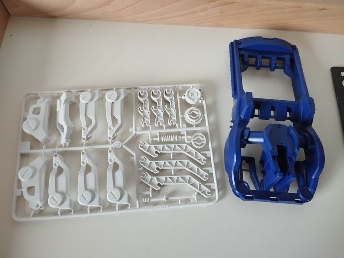 Hydraulic Cyborg Hand STEM Kit  Incomplete