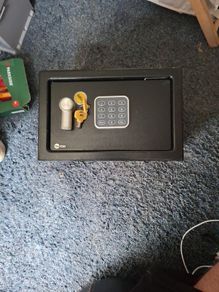 yale electronic safe
