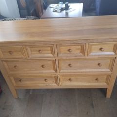 oak chest of drawers