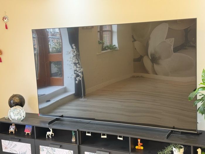 Samsung 85 4K UHD Smart TV Excellent Condition