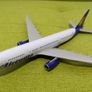 Airtours 1:200 scale model airplane, Airbus A330 aircraft, NEW Image 4