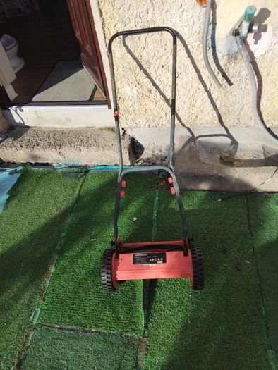 push lawn mower
