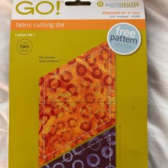 Accuquilt fabric cutting die
