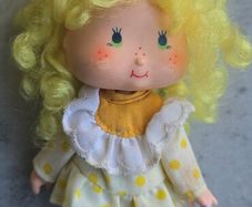 Lemon Meringue Friend Strawberry Shortcake Doll no pet but complete outfit HTF AGC Kenner A.G.C same era as MLP G1 My Little Pony